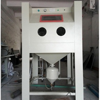 121加壓式噴砂機(jī)除銹