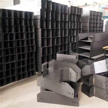 廠家供應靜電噴塑槽式橋架規(guī)格多樣品質保障量大價優(yōu)
