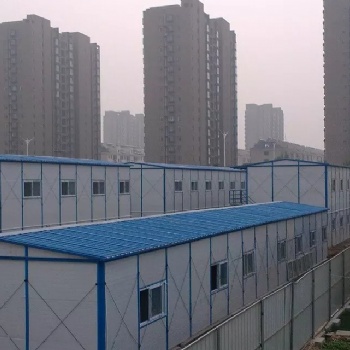 聊城建筑工地住人集裝箱房出售集裝箱活動房搭建