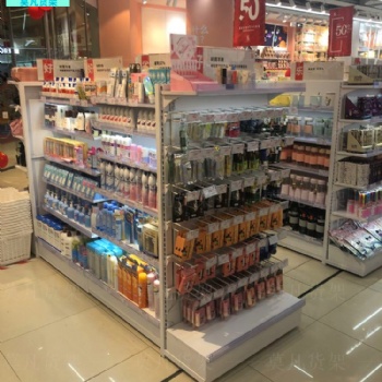 kkv貨架百貨店根據什么類型系列來劃分區域