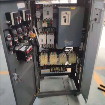 75KW恒壓供水變頻控制柜FJBP變頻器