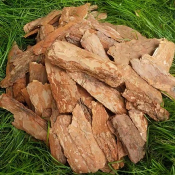 優質園林綠化松樹皮填料廠家供應 大量現貨 歡迎咨詢