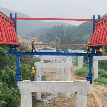 江蘇南京架橋機租賃架梁用公鐵兩用架橋機