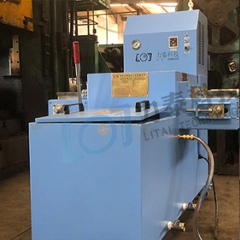 熱鍛件表面的磷皮去除改善鍛件表面質量---力泰去氧化皮機
