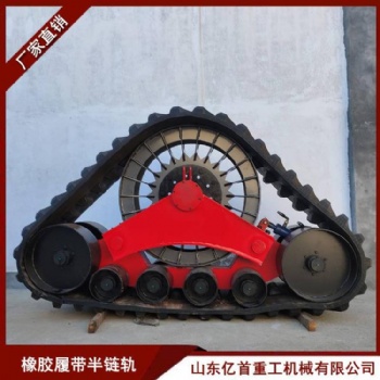 農(nóng)民地里干活視頻莖穗雙收玉米收割機(jī)改裝防陷半鏈軌