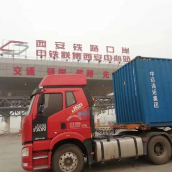 臨沂專(zhuān)線集裝箱車(chē)隊(duì)專(zhuān)業(yè)鐵路箱運(yùn)輸車(chē)隊(duì)