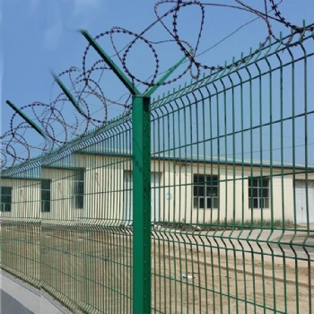 定制桃型柱護欄三角折彎護欄網 市政園林防護欄桃型柱圍網