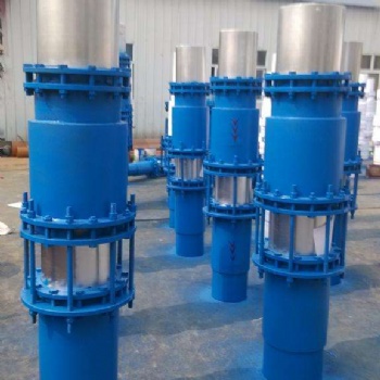 中烽供水無推力套筒補償器摩擦系數小 直埋式套筒補償器 球形補償器生產廠家