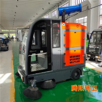 山東騰陽2.0米駕駛式電動掃地車