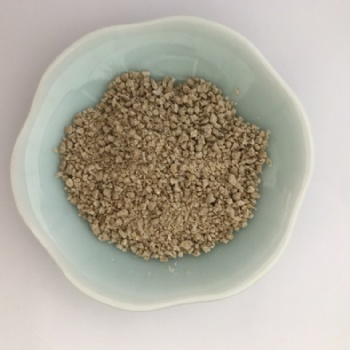 膨化尿素 緩釋型玉米糊化尿素 牛羊飼料添加劑 現貨發出 可供樣