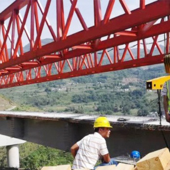 180噸公路架橋機參數四川巴中架橋機租賃