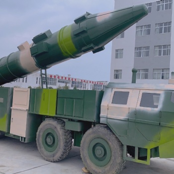 DF-21導(dǎo)彈車 軍事模型廠家專注靜態(tài)動(dòng)態(tài)軍事模型生產(chǎn)廠家