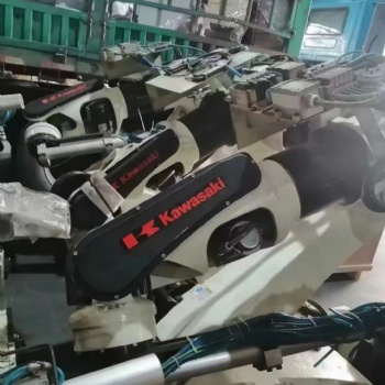 供應川崎BT200L,焊接機器人，二手機器人，碼垛機器人，上下料機器人