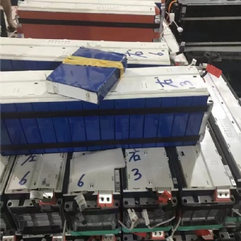 唐山回收電池 回收電動車鋰電池 專業(yè)團隊回收處理