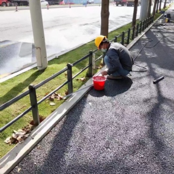 守衛(wèi)神道路護欄深圳公路交通護欄德式護欄綠化隔離欄公園圍欄