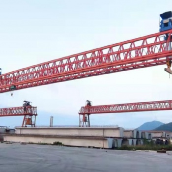 云南龍門吊出租云南架橋機出租