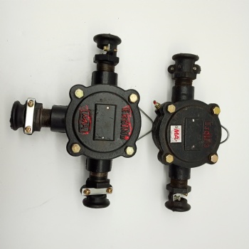益煤礦用隔爆型低壓電纜接線盒BHD2-40/660(380)-2T防爆接線盒