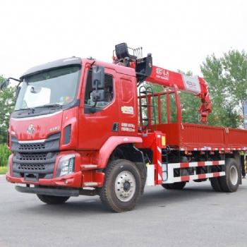柳汽乘龍M3單橋，上裝長興8噸直臂吊機