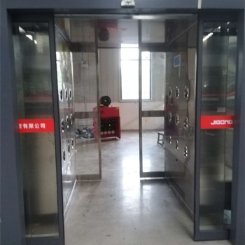 天津汽車涂裝風(fēng)淋室 汽車涂裝車間風(fēng)淋室生產(chǎn)廠家