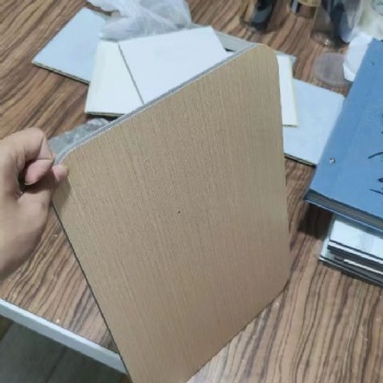 成都地區木飾面板家裝工裝墻面安裝
