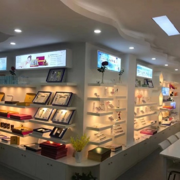 化妝品實(shí)力工廠推薦 駱駝奶護(hù)膚品代加工 駝奶面膜生產(chǎn)