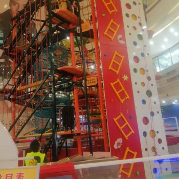 小勇士兒童拓展入駐廈門市湖里區(qū)萬達(dá)廣場