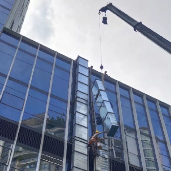 金藝廚具在上海專注酒店餐廳排煙設(shè)備安裝通風(fēng)排煙管道工程