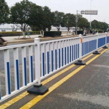 市政道路護欄 隔離欄 交通戶外鋅鋼圍欄 馬路京式護欄 人車分離防撞護欄