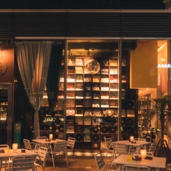 餐飲酒店裝修，餐廳裝修，西餐廳裝修，中餐廳裝修，火鍋店裝修