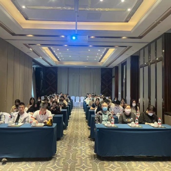 廣州充場公司/廣州活動禮儀模特/會議充場/排隊(duì)充場/充場人員湊人數(shù)/群眾演員/暖場觀眾
