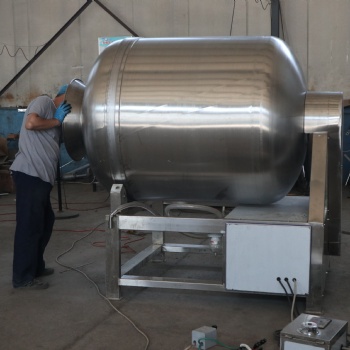 牛肉干全套設備生產線 大型牛肉干真空滾揉機?