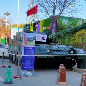 鄭州弘訊模型廠家 專業(yè)制作生產(chǎn)大型軍事模型裝備 出租出售