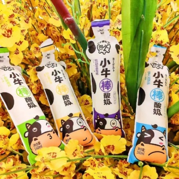 小牛棒酸奶生牛乳酸奶營養牛奶原味、草莓味、黃桃味、藍莓味 160ml*40支 代理批發 OME