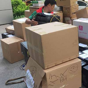 香港搬家到深圳，助您輕松實(shí)現(xiàn)跨境搬家