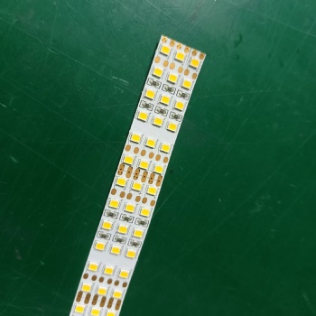 24V 6MM寬1米60燈和120燈2835軟燈帶